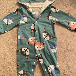 NWTAdorable Fox Hoodie long sleeve 3-6m
